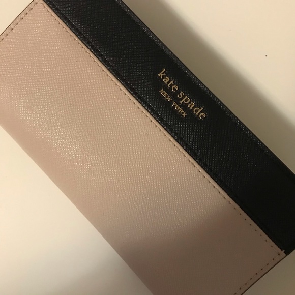 Kate Spade Wallet - Picture 1 of 4